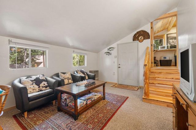 54955 Strong Drive, Idyllwild, CA 92549
