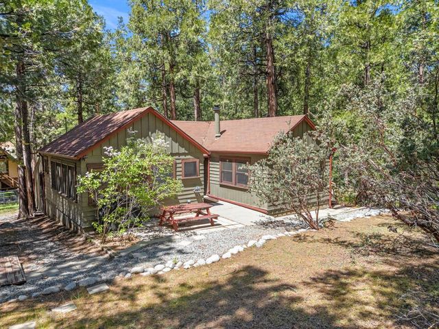 54955 Strong Drive, Idyllwild, CA 92549
