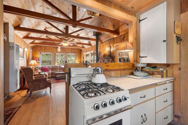 54955 Strong Drive, Idyllwild, CA 92549