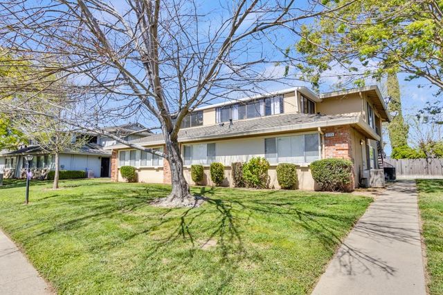 3113 Occidental Dr #2, Sacramento, CA 95826