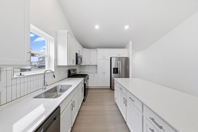 736 152nd Lane NW, Andover, MN 55304