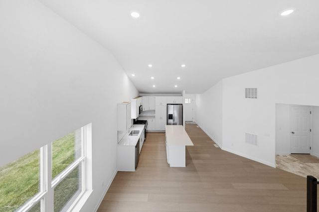 736 152nd Lane NW, Andover, MN 55304
