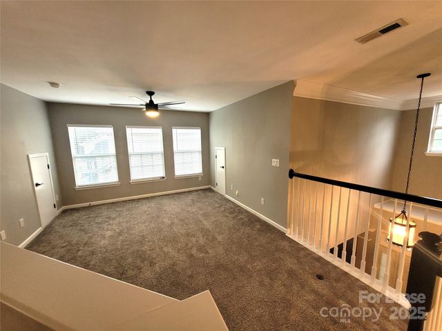 5618 Branthurst Drive, Charlotte, NC 28269