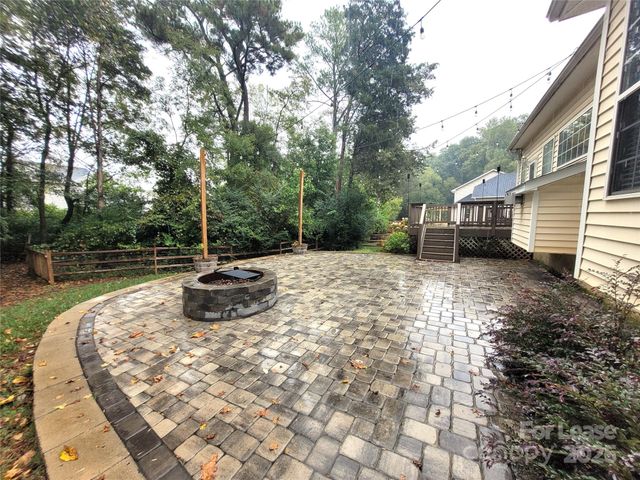 5618 Branthurst Drive, Charlotte, NC 28269