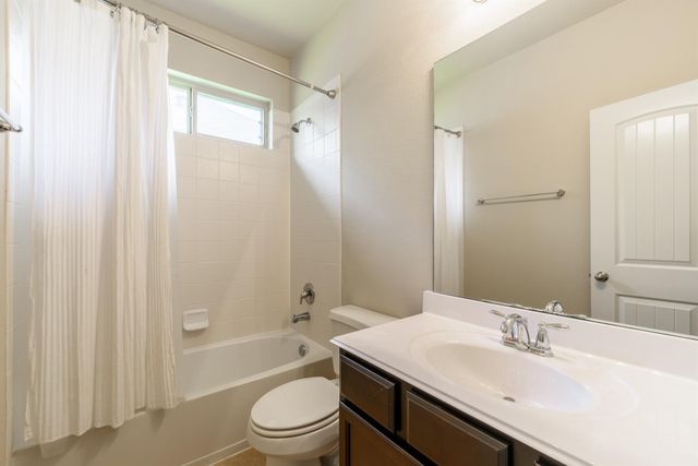 202 Black Swan Place, Magnolia, TX 77354