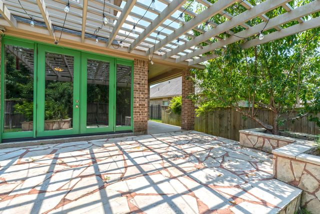 202 Black Swan Place, Magnolia, TX 77354