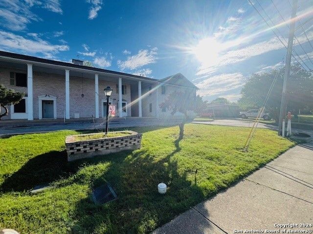 811 Jackson Keller Rd Apt 3, San Antonio, TX 78216
