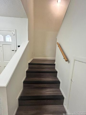 811 Jackson Keller Rd Apt 3, San Antonio, TX 78216