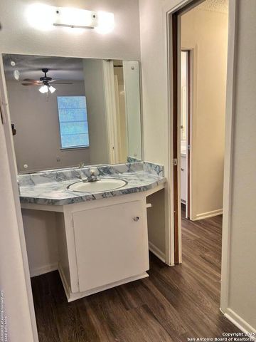 811 Jackson Keller Rd Apt 3, San Antonio, TX 78216