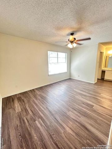 811 Jackson Keller Rd Apt 3, San Antonio, TX 78216