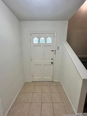 811 Jackson Keller Rd Apt 3, San Antonio, TX 78216