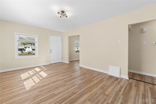 204 Wiegel Drive, Ferguson, MO 63135