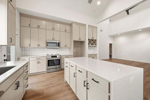 312 Tillery Circle, Grapevine, TX 76051