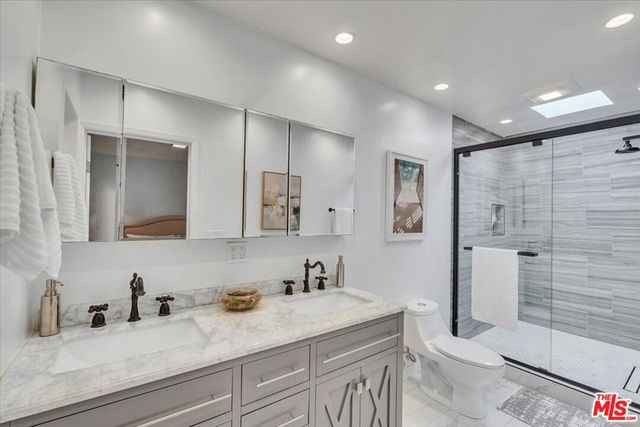 640 Wilcox Avenue, Los Angeles, CA 90004