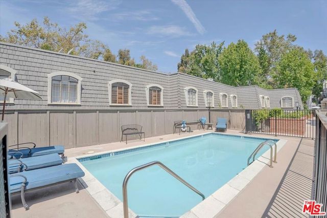 640 Wilcox Avenue, Los Angeles, CA 90004