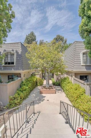 640 Wilcox Avenue, Los Angeles, CA 90004