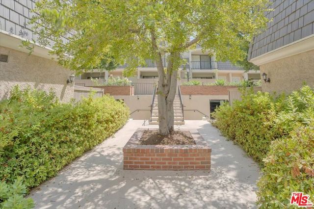 640 Wilcox Avenue, Los Angeles, CA 90004