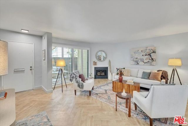 640 Wilcox Avenue, Los Angeles, CA 90004