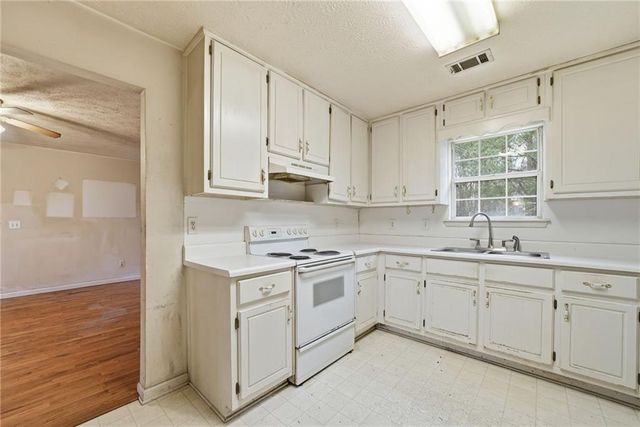 1230 Park Street, Loganville, GA 30052