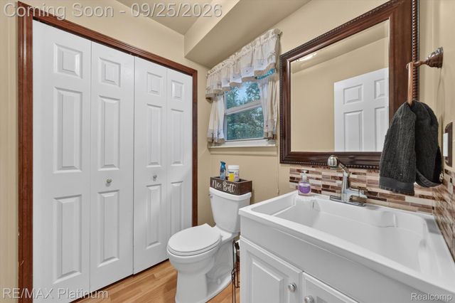 9780 Daleview Drive, Green Oak Township, MI 48178
