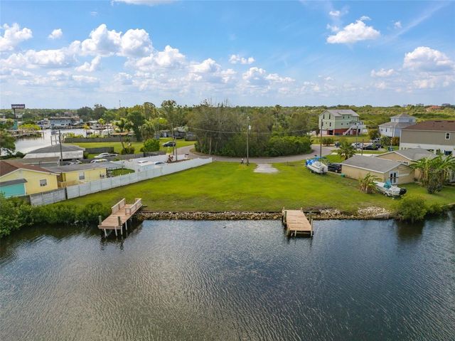 8943 & 8945 ROCKY CREEK DRIVE, Tampa, FL 33615