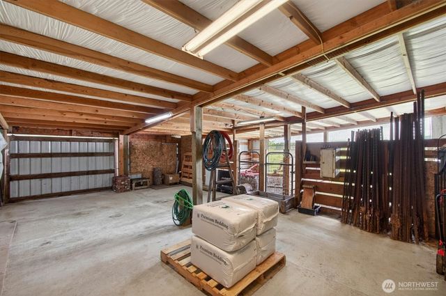 218 W Sunny Sands Road, Cathlamet, WA 98612