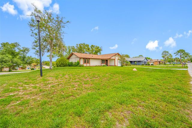 8528 HEATHER BOULEVARD, Weeki Wachee, FL 34613