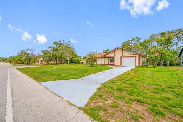 8528 HEATHER BOULEVARD, Weeki Wachee, FL 34613