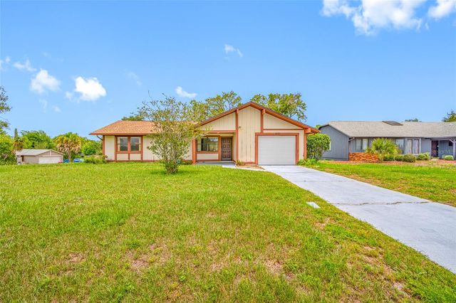 8528 HEATHER BOULEVARD, Weeki Wachee, FL 34613