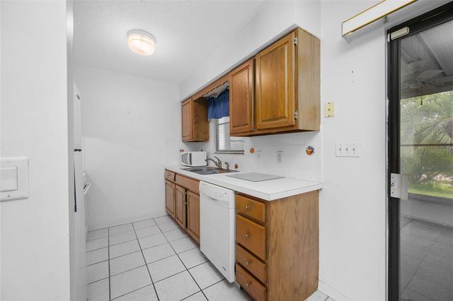 8528 HEATHER BOULEVARD, Weeki Wachee, FL 34613