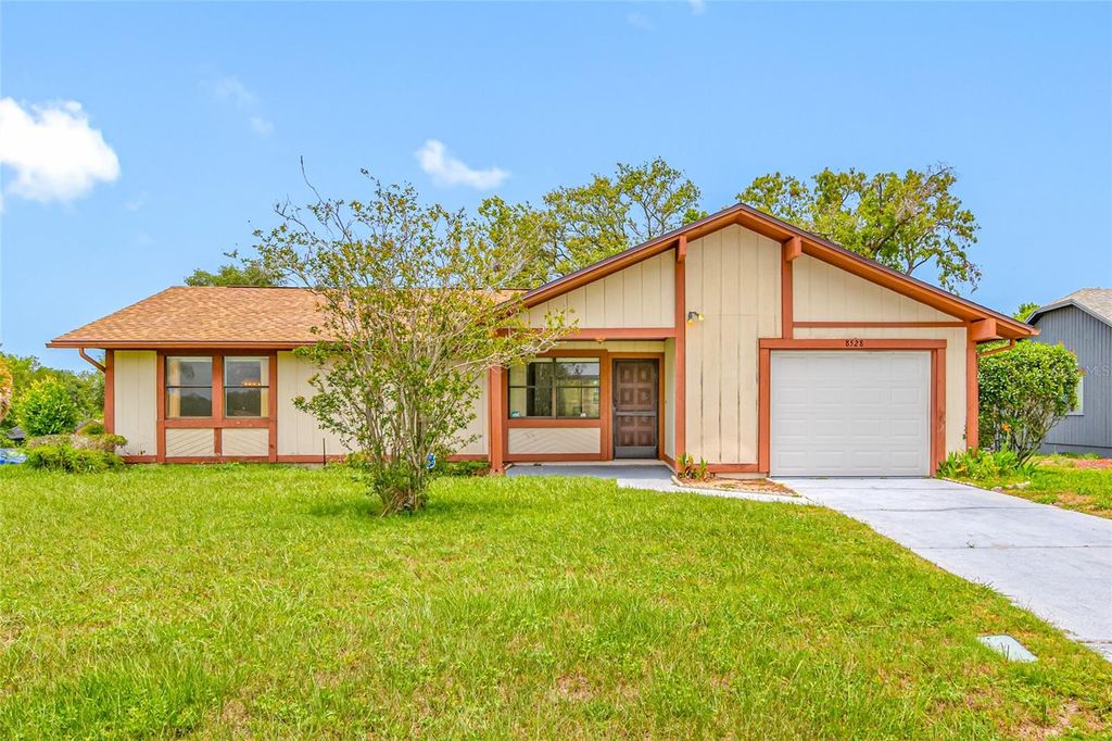 8528 HEATHER BOULEVARD, Weeki Wachee, FL 34613