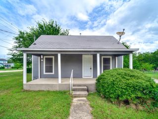 119 W Willow Street, Sanger, TX 76266