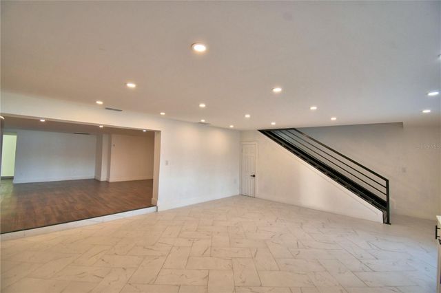 906 LAKE JESSIE DRIVE, Winter Haven, FL 33881