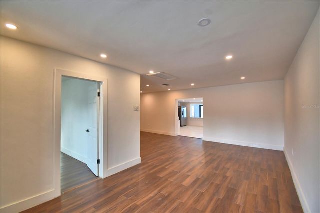 906 LAKE JESSIE DRIVE, Winter Haven, FL 33881