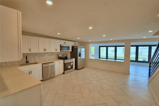 906 LAKE JESSIE DRIVE, Winter Haven, FL 33881