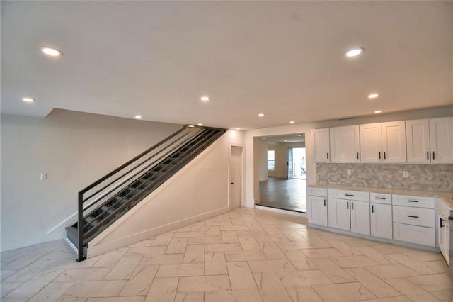 906 LAKE JESSIE DRIVE, Winter Haven, FL 33881