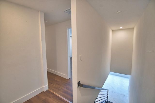 906 LAKE JESSIE DRIVE, Winter Haven, FL 33881