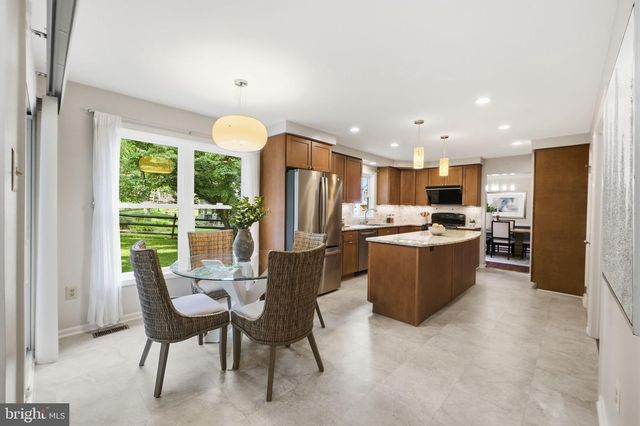 15 MIDDLEBRIDGE CT, Silver Spring, MD 20906