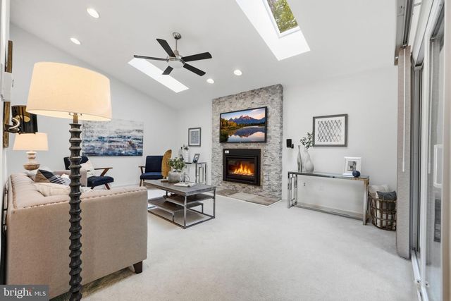 15 MIDDLEBRIDGE CT, Silver Spring, MD 20906