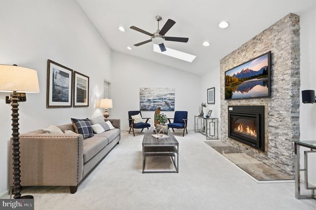15 MIDDLEBRIDGE CT, Silver Spring, MD 20906