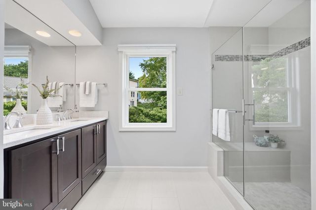 15 MIDDLEBRIDGE CT, Silver Spring, MD 20906