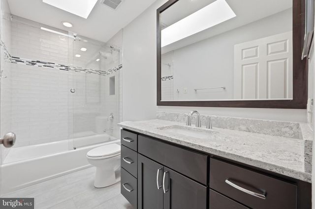 15 MIDDLEBRIDGE CT, Silver Spring, MD 20906