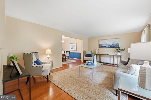 15 MIDDLEBRIDGE CT, Silver Spring, MD 20906