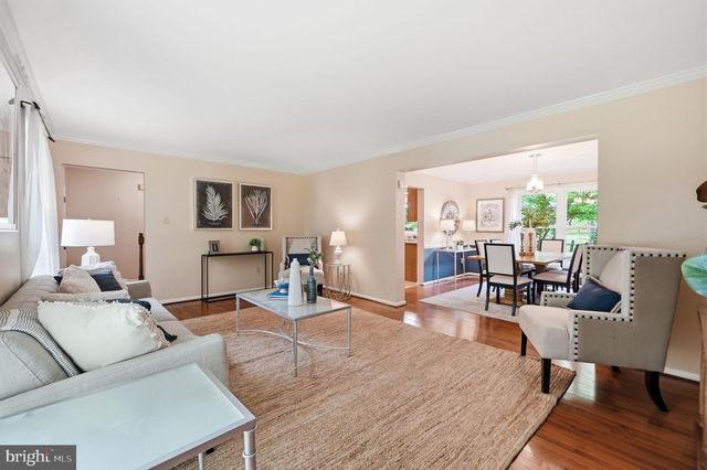 15 MIDDLEBRIDGE CT, Silver Spring, MD 20906