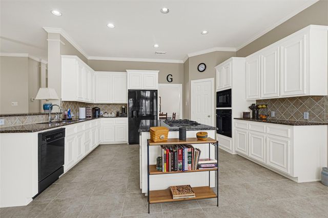 11309 Gladewater Drive, Pearland, TX 77584