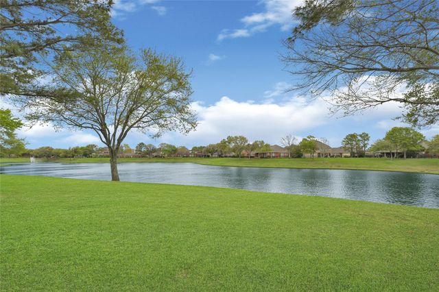 11309 Gladewater Drive, Pearland, TX 77584