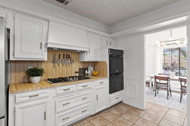 841 Villa Ridge Drive, Garland, TX 75043