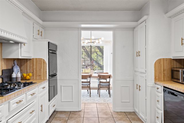 841 Villa Ridge Drive, Garland, TX 75043