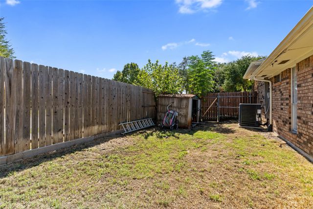 841 Villa Ridge Drive, Garland, TX 75043