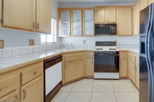 75 North Valle Verde Drive 522, Henderson, NV 89074